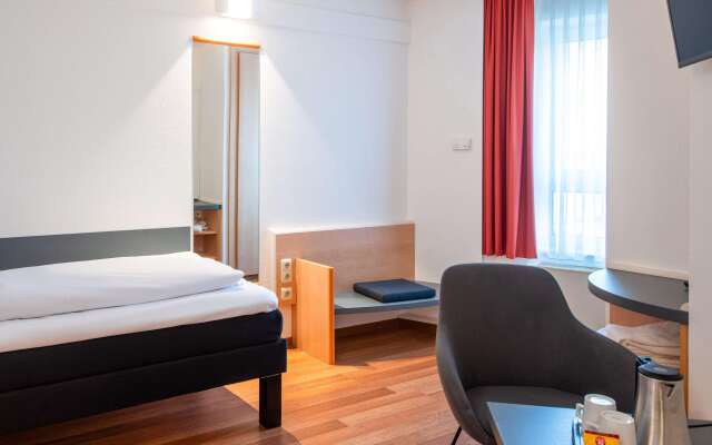 Отель B&B Hotel Aachen-Hbf