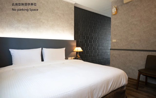 Yilan East Hotel