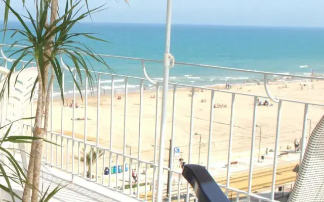 Beachfront Alicante 1