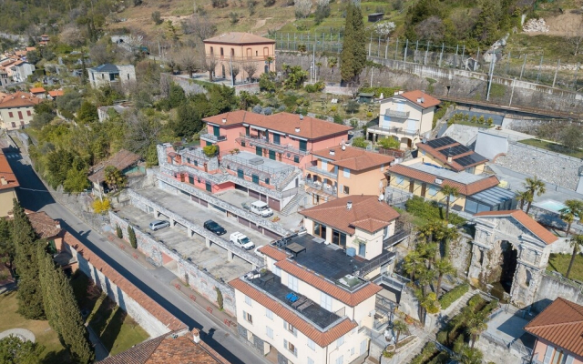Fontana Del Lago Apt. 12