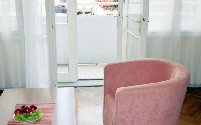 Apartment Sweet Old Town