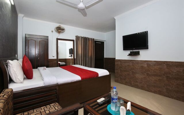 OYO 10362 Hotel Milan Inn