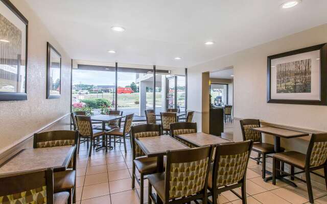 Quality Inn & Suites Easley - Greenville
