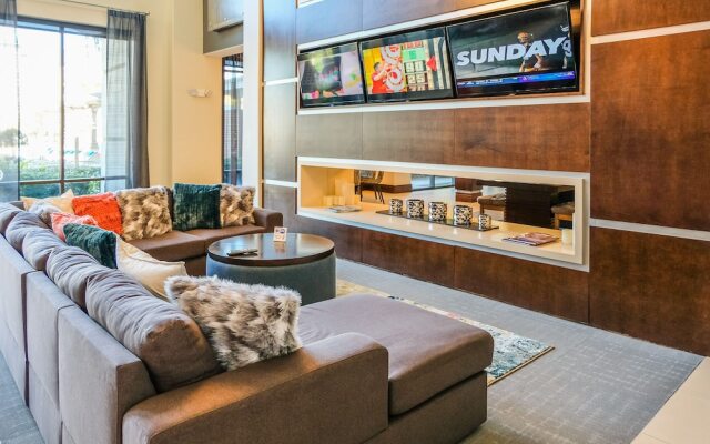 FRONTDESK The Point at Town Center Apts Jacksonville