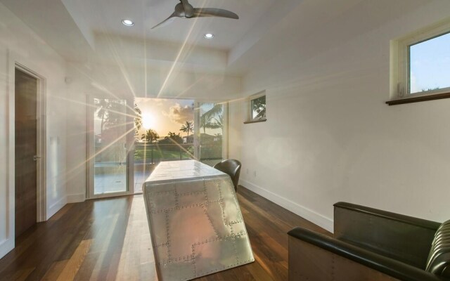 Punahele Point 3 Bedroom Home by Redawning