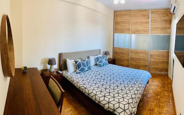 luxury 2 bed room apartment fully furnished