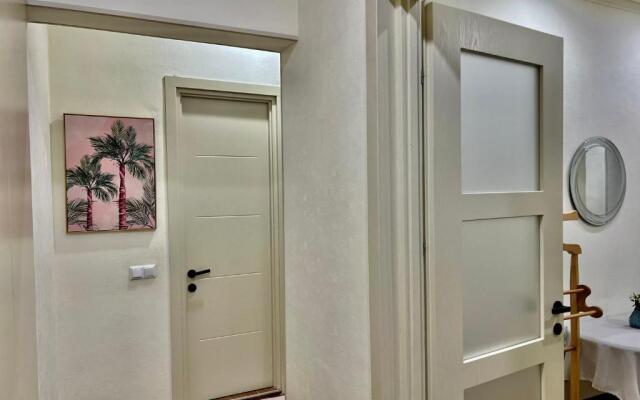 New Apartment Near Holiday Inn