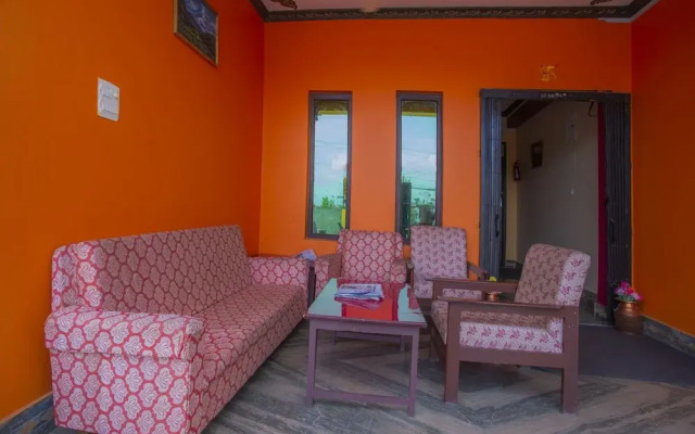 OYO 348 Hotel Park Treasure