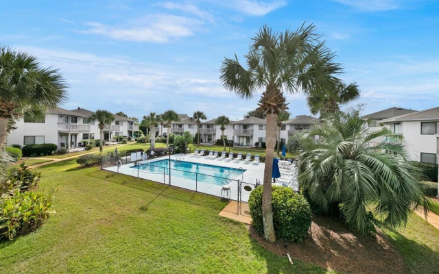 Crystal Village II, Unit 19B