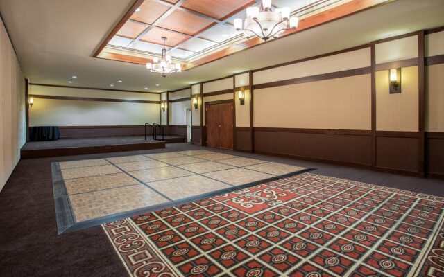 DoubleTree by Hilton Madison East
