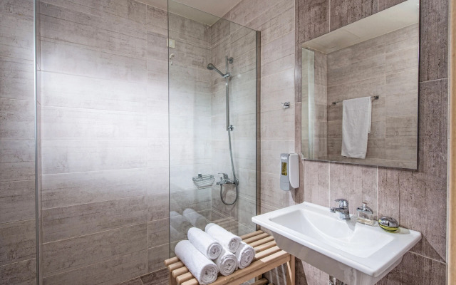 Malliotakis Beach Hotel by Checkin