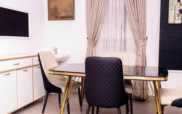 Triple J's Apartment