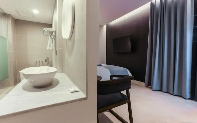 Coco Hotel