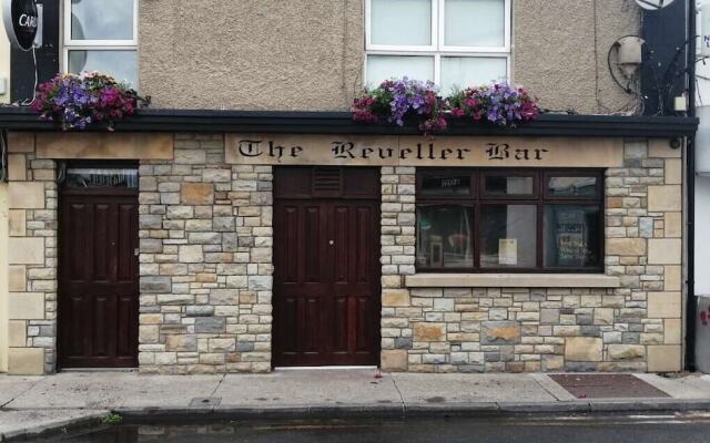 The Reveller Lodgings