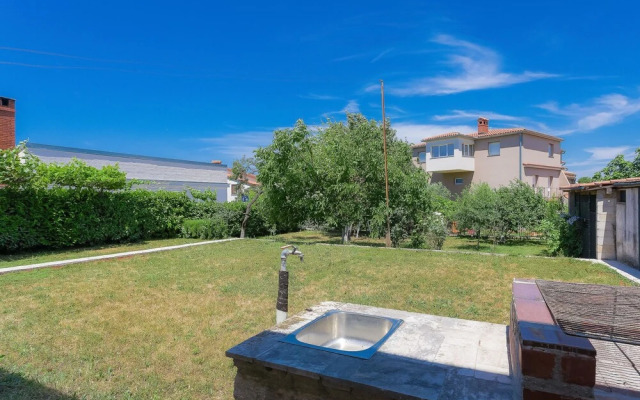 Rovere Pula in Pula With 2 Bedrooms and 1 5 Bathrooms