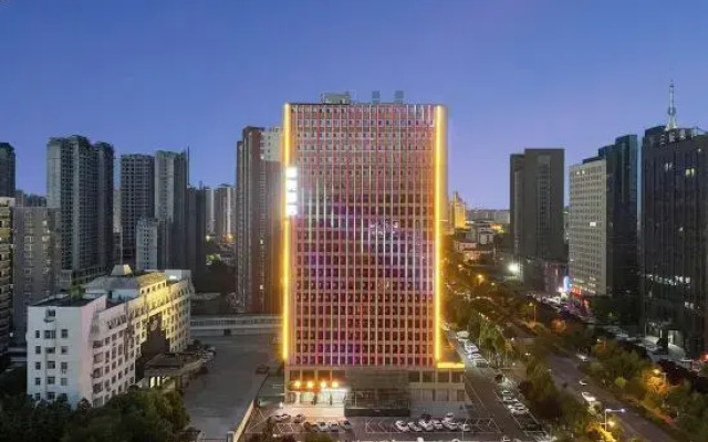 Meizhi Hotel (Zhumadian Municipal Government Hualong International Branch)