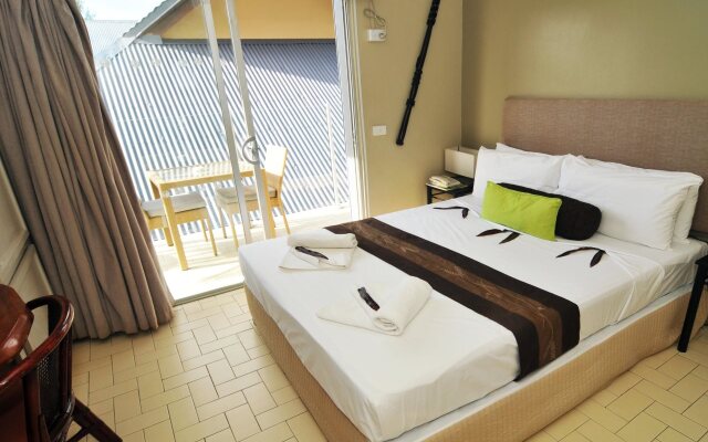 Coconut Palms Resort