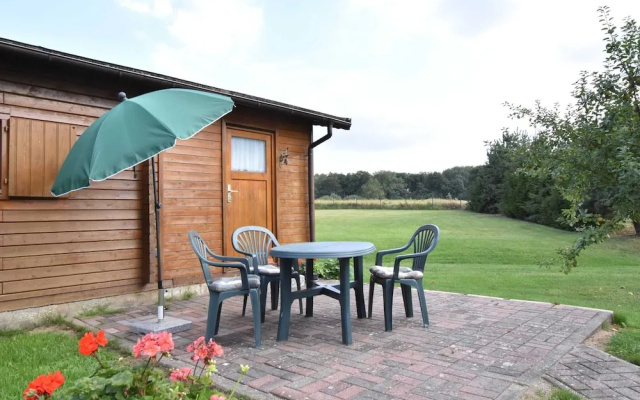 Lovely Bungalow near Sea in Elmenhorst