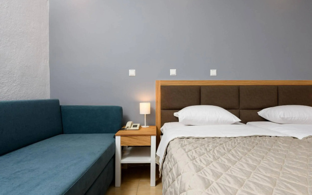 Aethria Hotel