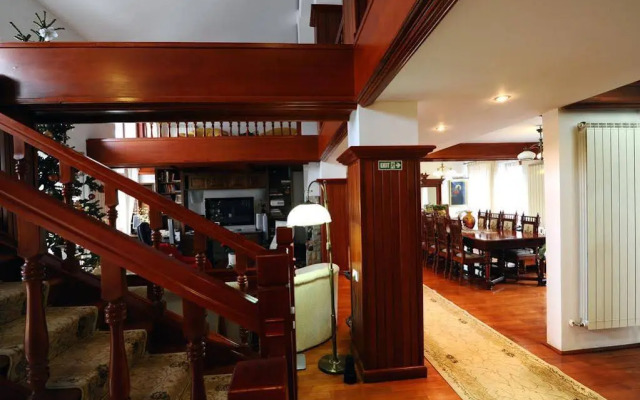 Rapsodia Pension