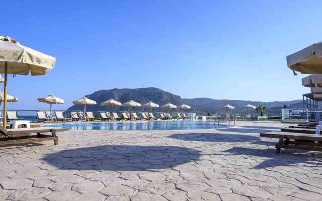 Royal Bay