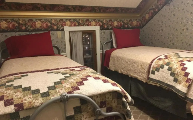 Frisco Lodge