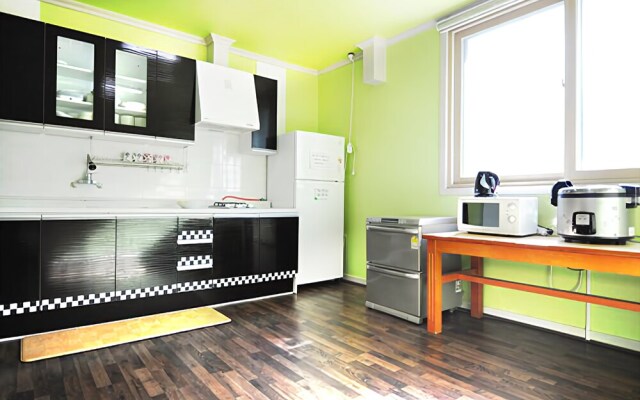 Tongyeong Look at the Sea Pension