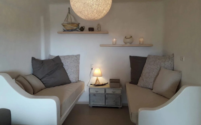 HELEN HOUSE-Minimal Perfection