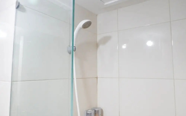 Studio Room Apartment Connected to Mall at Tanglin Supermall Mansion