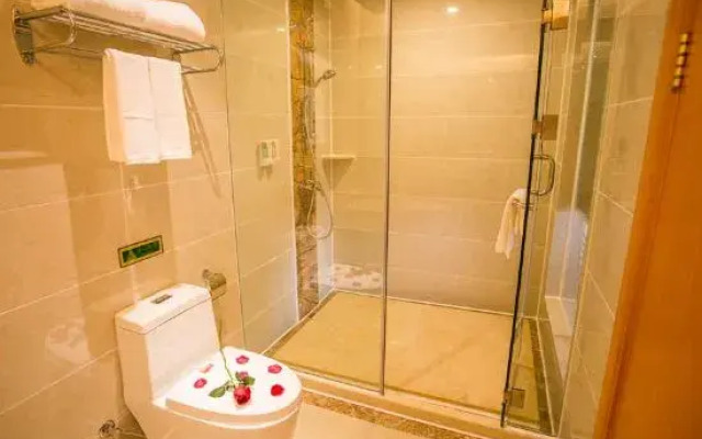 Vienna Hotel (Sihui Dawang Park)
