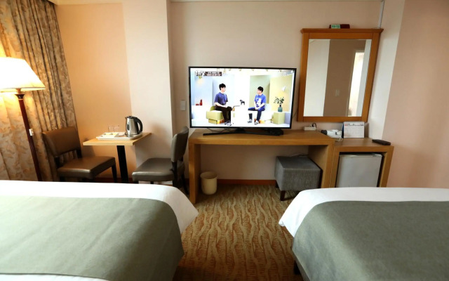 Prime Tourist Hotel