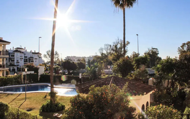 Apartment 10 Minutes Walk From Puerto Banús