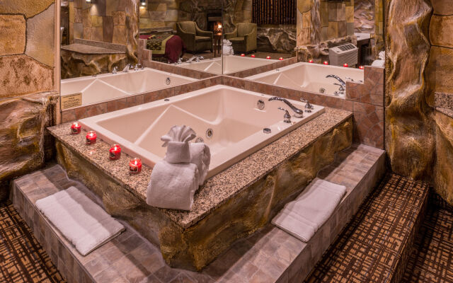 Inn of the Dove Romantic Suites with Jetted Tub & Fireplace