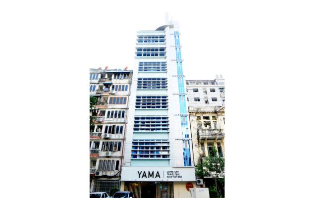 Yama Hotel & Rooftop Bar