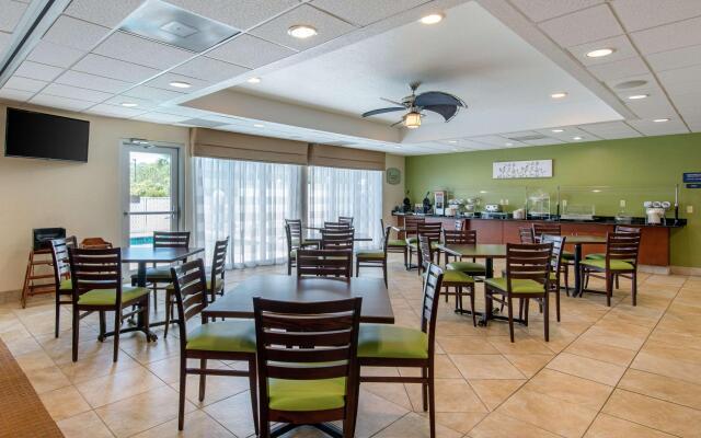 Sleep Inn & Suites Port Charlotte - Punta Gorda