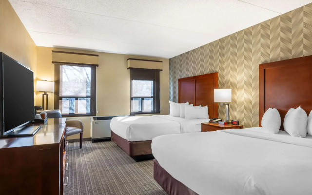 Comfort Inn & Suites Logan International Airport
