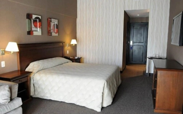 Howard Johnson by Wyndham Resort Pilar