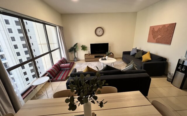 Robin Beach Hostel JBR
