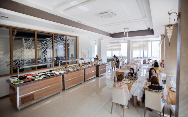 Lavin Otel
