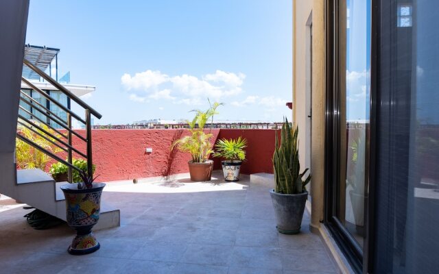 Magic Paradise A8 3 Bedroom Condo by Redawning