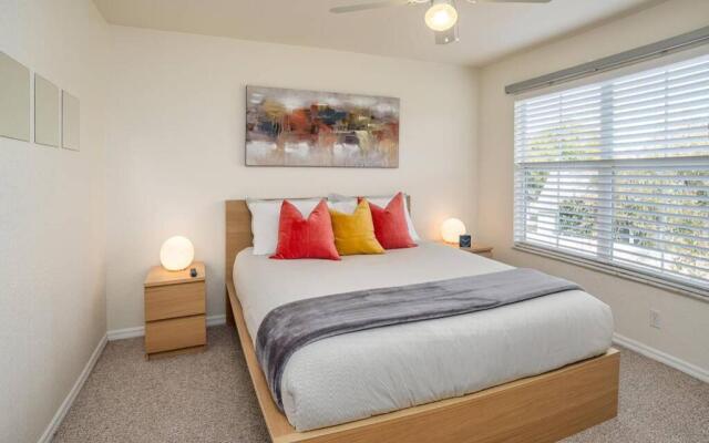 Spectacular 3bd/2ba Townhouse close to Disney