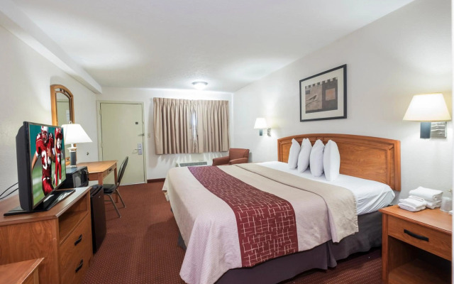 Red Roof Inn Columbus Northeast - Westerville