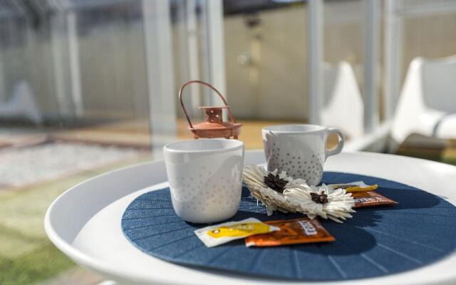 733 Costa Cabral Metro Residence