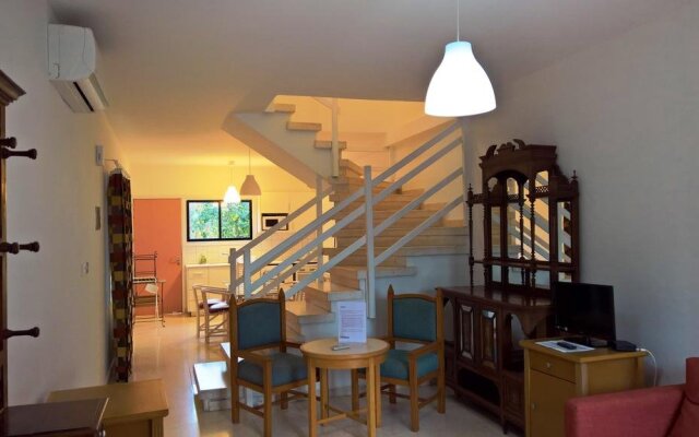 Ariadne Maisonettes