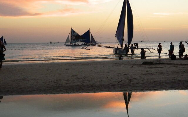 Two Seasons Boracay Resort