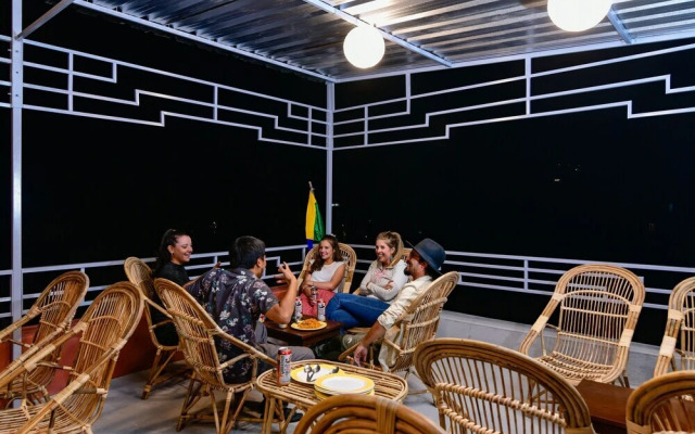 Raybo Hostel & Rooms