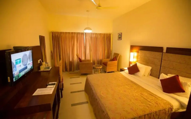 Hotel Devaragam