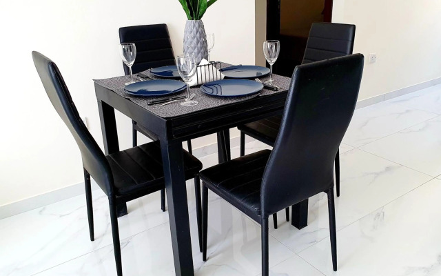 2 Bedroom Cozy Apartment near Tourist Area, 200m from sea