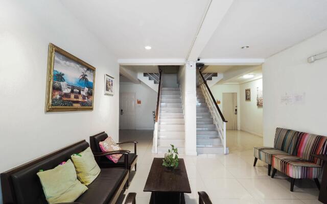 OYO 995 Blue Cafe Apartment (Vaccinated Staff)