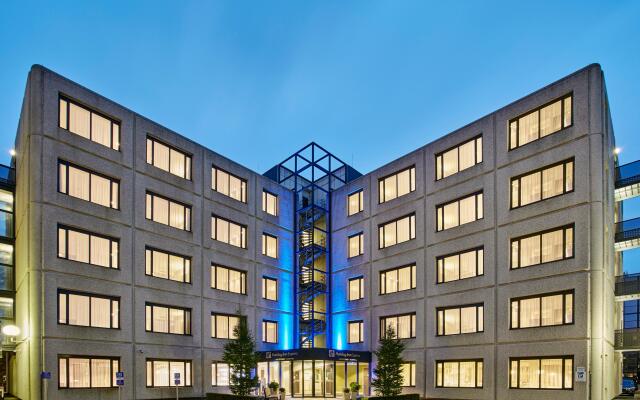 Holiday Inn Express Amsterdam - Schiphol, an IHG Hotel